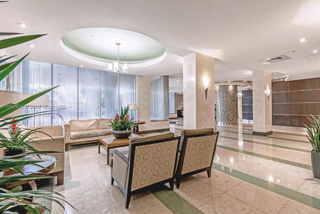 3801 S Ocean Dr 8X, Hollywood, פלורידה 33019, ארצות הברית של אמריקה 