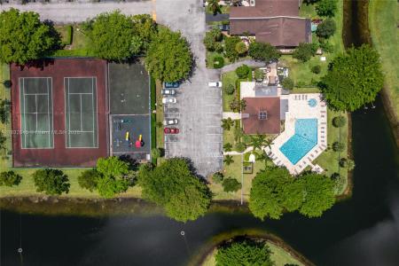 5109 NW 11th Way, Deerfield Beach, Florida 33064, USA