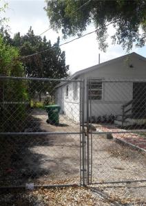 1774 NW 62nd Ter, Miami, Florida 33147, USA