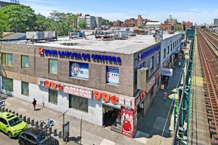 7814 Roosevelt Avenue, New York, New York 11372, Amerika Birleşik Devletleri
