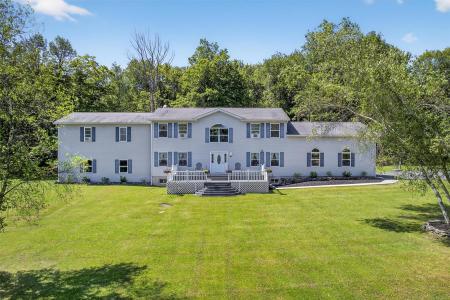 97 Pittaluga Drive, Thompson, Nueva York 12701, Estados Unidos
