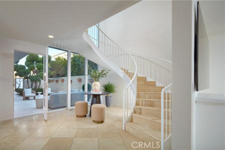 Linda, Newport Beach, California 92660, Stati Uniti