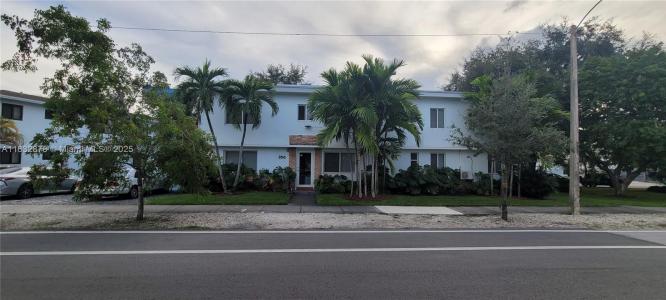 350 SW 15th Rd 8, Miami, Florida 33129, USA