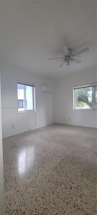 350 SW 15th Rd 8, Miami, Florida 33129, HOA KỲ