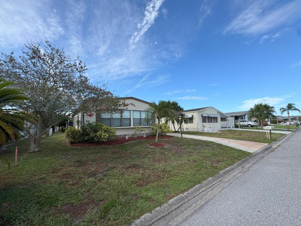 905 Dogwood Drive, Barefoot Bay, Флорида 32976, Соединенные Штаты