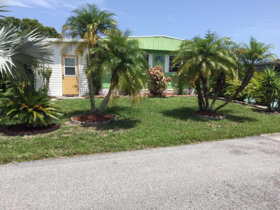 16 S Granada, Spanish Lakes Leasehold Estates, Port Saint Lucie, Florida 34952