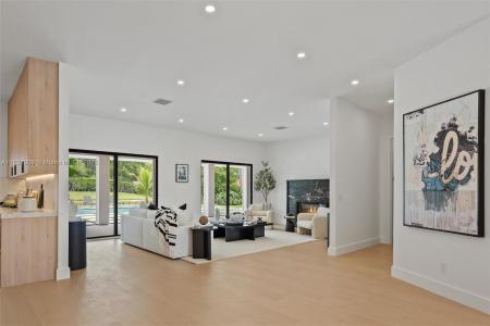 1761 Breakers West Blvd, West Palm Beach, Florida 33411