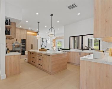 1761 Breakers West Blvd, West Palm Beach, Florida 33411