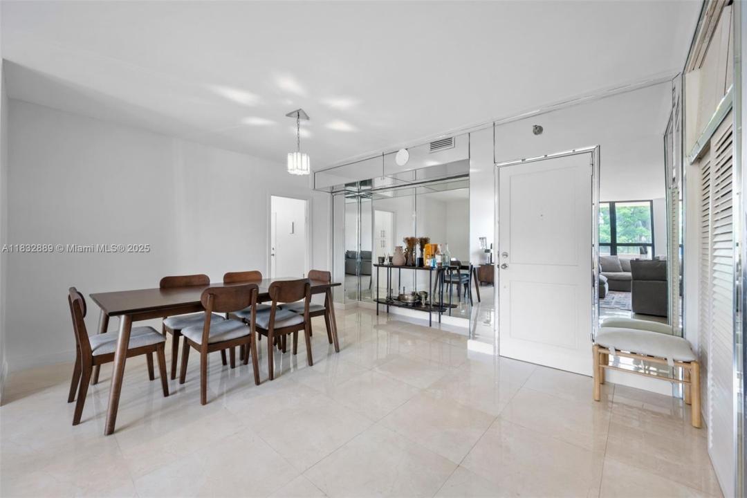 10185 Collins Ave 306, Bal Harbour, 佛罗里达州 33154, 美国
