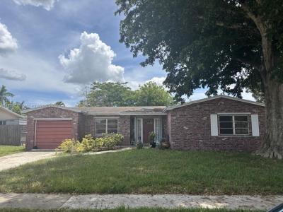 132 NW 80TH AVE, Margate, Florida 33063, USA