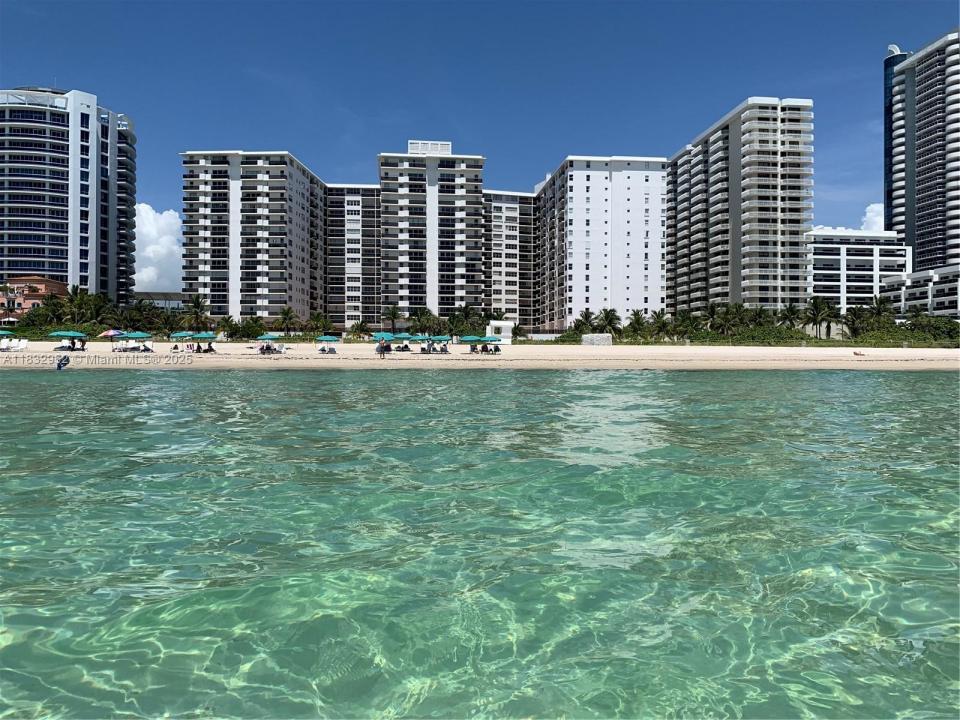6039 Collins Ave 529, Miami Beach, Florida 33140, Stati Uniti