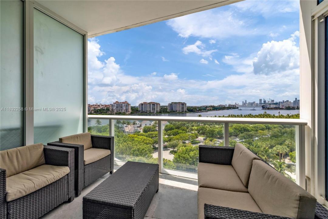 100 S Pointe Dr 902, Miami Beach, Florida 33139
