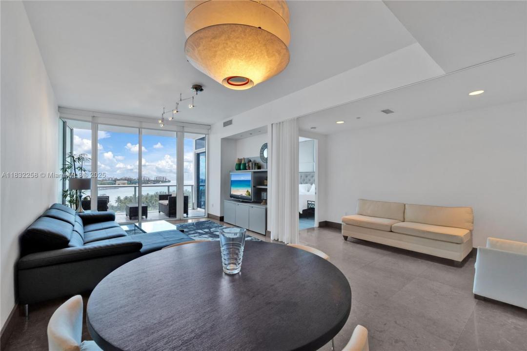 100 S Pointe Dr 902, Miami Beach, Florida 33139