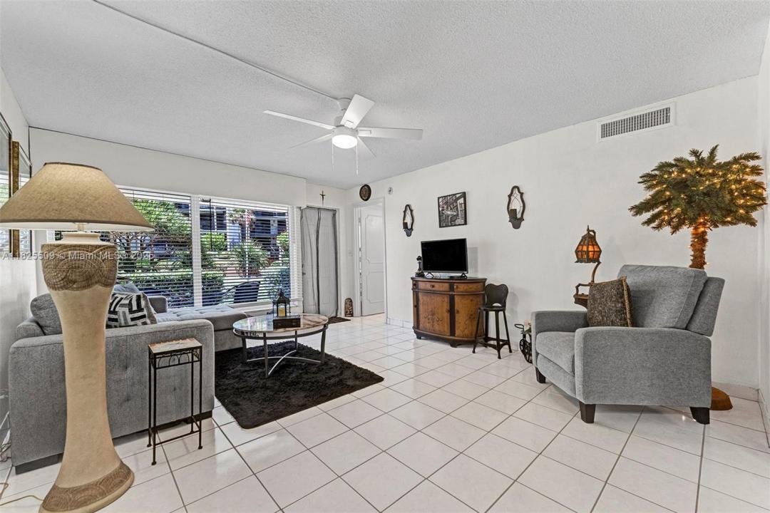 1169 Hillsboro Mile 111, Hillsboro Beach, Florida 33062, Estados Unidos