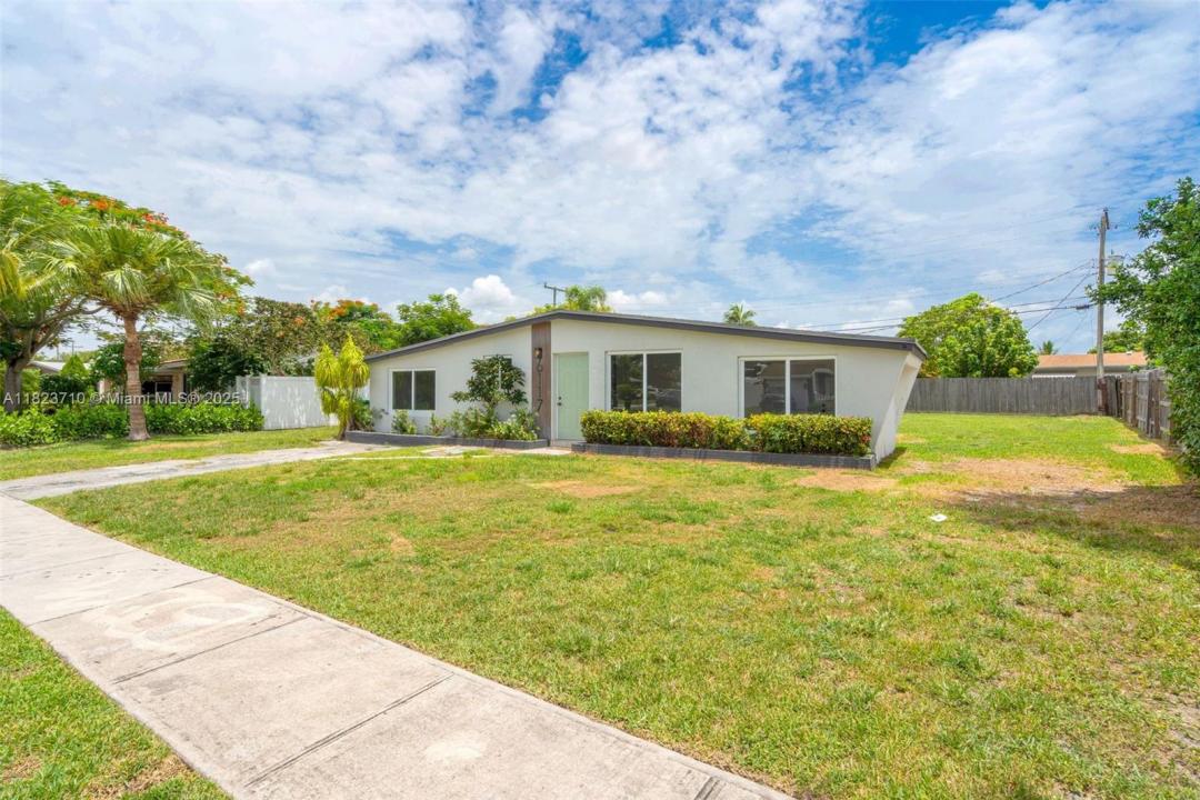 6117 NW 9th St, Margate, فلوريدا 33063, الولايات المتحدة