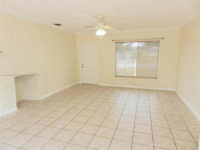 7580 Fillmore St, Hollywood, Florida 33024, USA