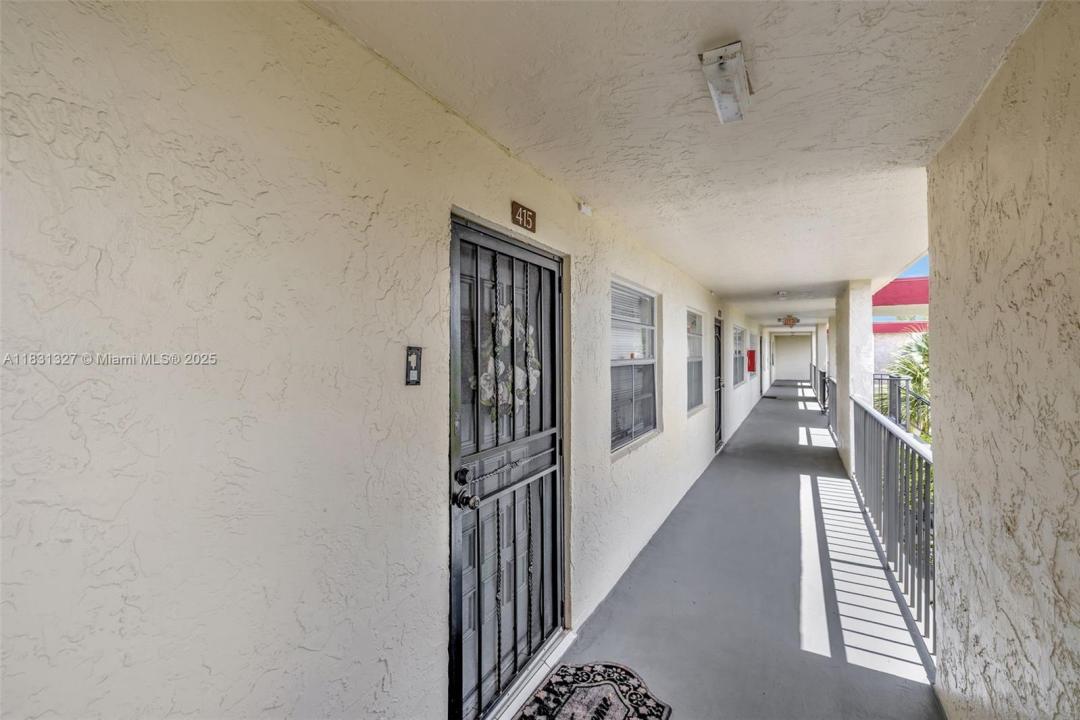 3070 NW 48th Ter 415, Lauderdale Lakes, フロリダ 33313, アメリカ合衆国