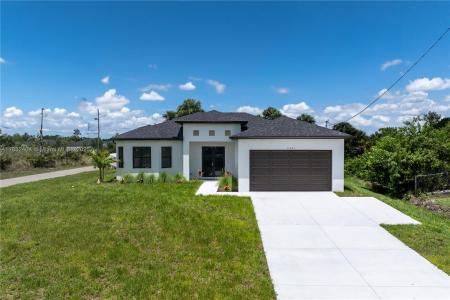2601 Karen CIR, Lehigh Acres, Florida 33971, USA
