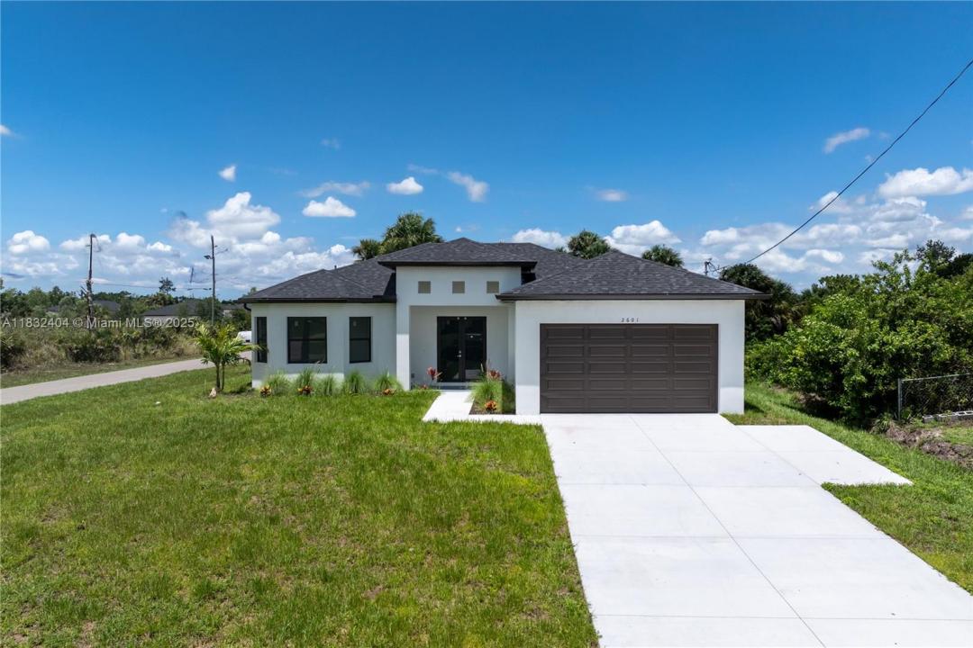 2601 Karen CIR, Lehigh Acres, Florida 33971