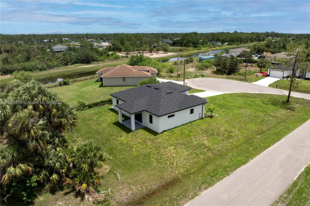 2601 Karen CIR, Lehigh Acres, Florida 33971
