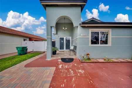 9122 NW 113th St, Hialeah Gardens, Florida 33018, USA