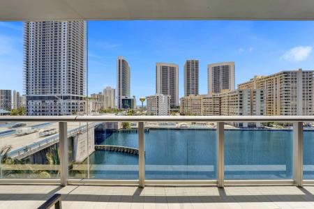 2600 E Hallandale Beach Blvd T702, Hallandale Beach, Florida 33009, USA
