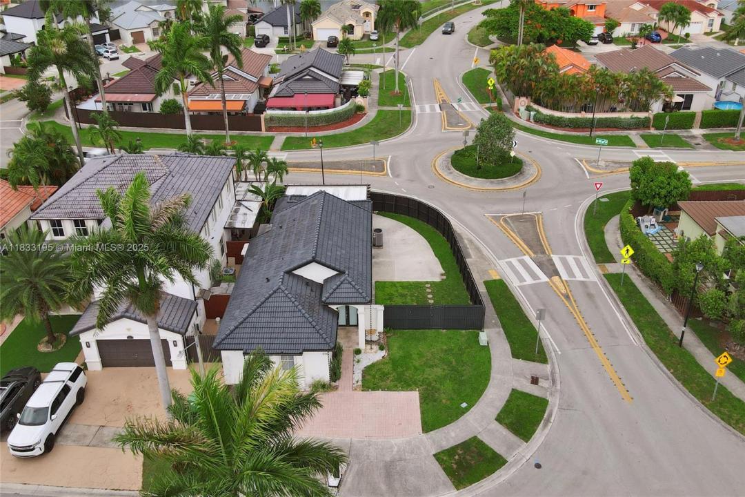 898 NW 131st Ave, Miami, Florida 33182, Estados Unidos