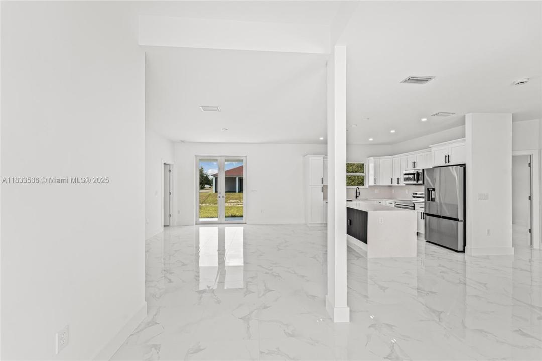 2506 5th ST SW, Lehigh Acres, פלורידה 33976, ארצות הברית של אמריקה