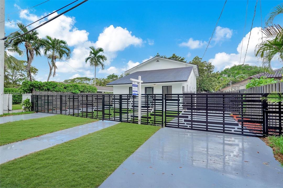 972 SW 44th Ave, Miami, Florida 33134, Estados Unidos