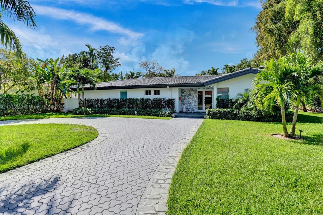 806 NE 92nd St, Miami Shores, פלורידה 33138, ארצות הברית של אמריקה 
