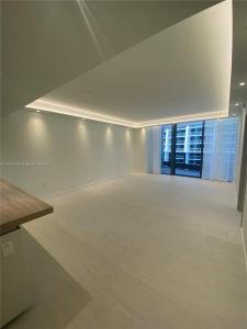 1000 Brickell Plaza 2707, Miami, Florida 33131, USA