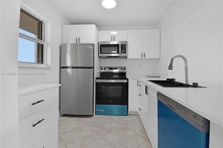 1391 S Ocean Blvd 704, Pompano Beach, Florida 33062, USA