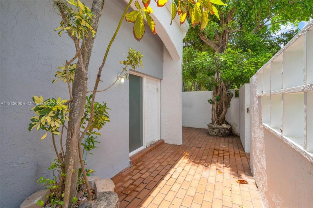 20908 Leeward Ct 231-3, Aventura, Florida 33180