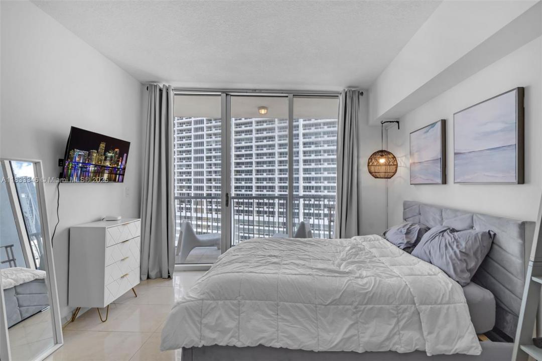 1750 N Bayshore Dr 1204, Miami, Florida 33132