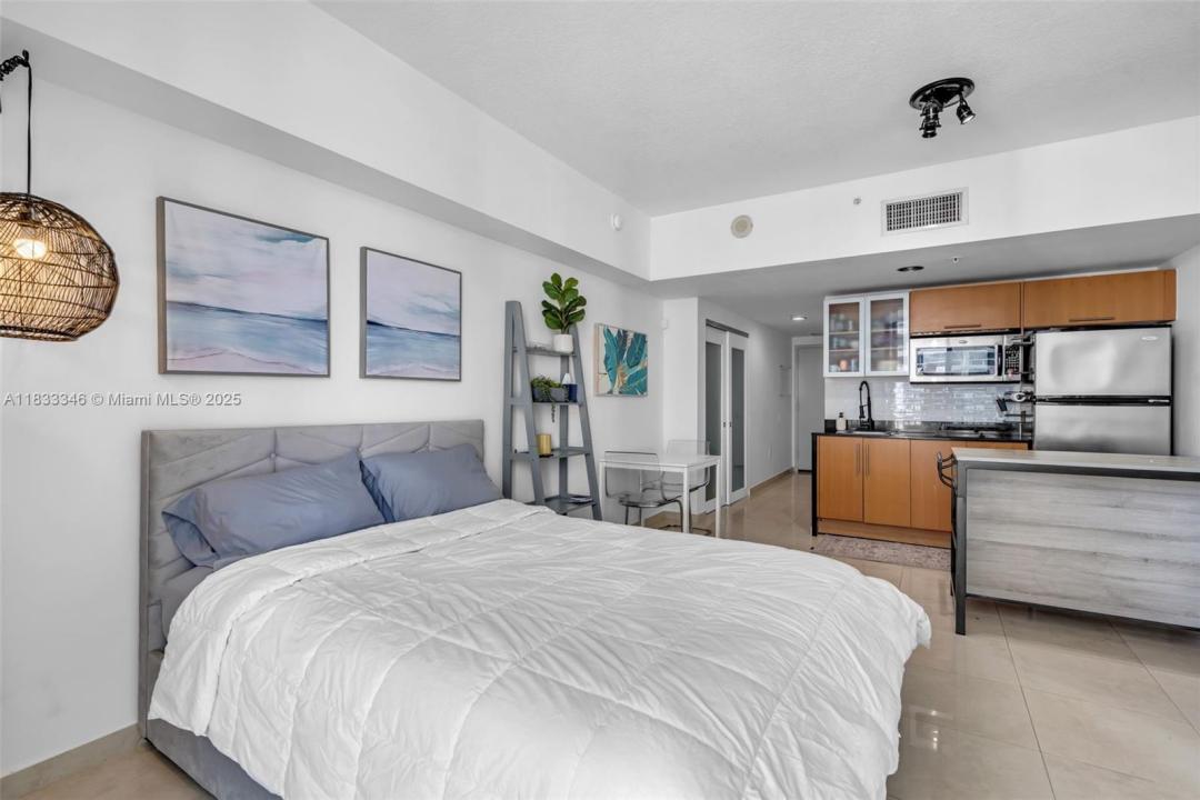 1750 N Bayshore Dr 1204, Miami, Florida 33132