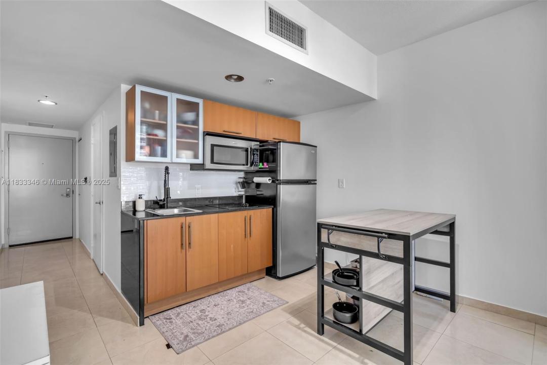 1750 N Bayshore Dr 1204, Miami, Florida 33132
