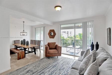 17100 N Bay Rd 1501, Sunny Isles Beach, Florida 33160, USA