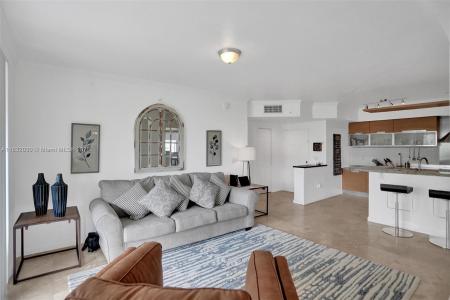 17100 N Bay Rd 1501, Sunny Isles Beach, Florida 33160, USA