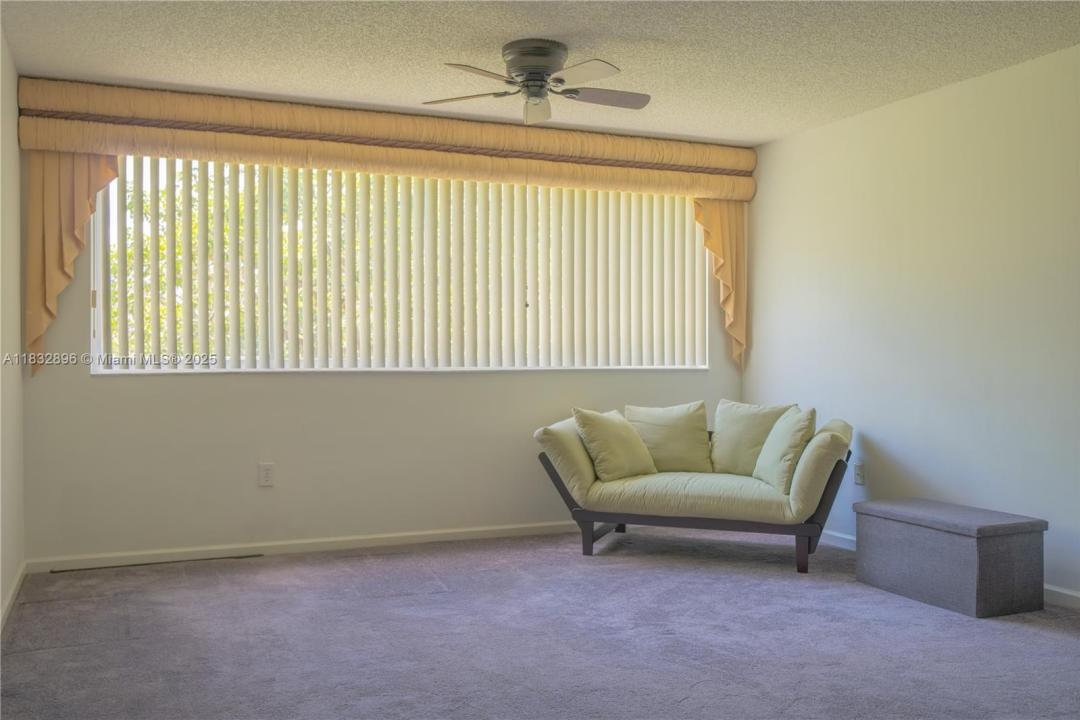 2541 N Nob Hill Rd 309, Sunrise, Florida 33322, USA