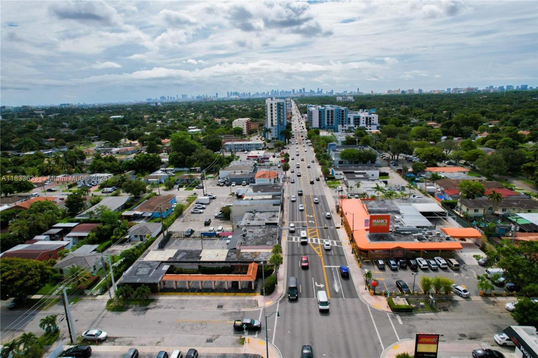 6471 SW 8th St, Miami, Floride 33144, États-Unis
