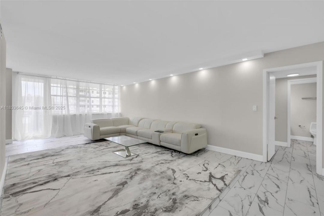 251 174th St 1415, Sunny Isles Beach, Florida 33160