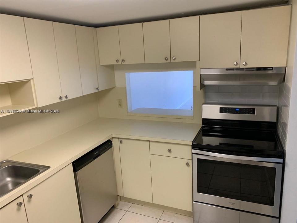 9970 SW 88th St 914-9, Miami, 佛罗里达州 33176, 美国