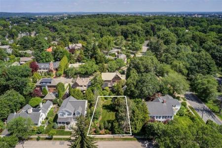 62 Harwich Road, Providence, RI 02906, USA