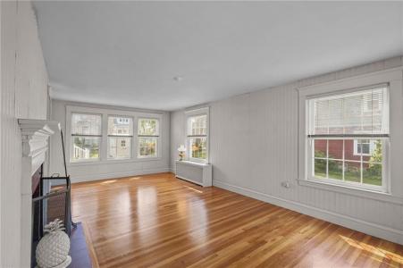 157 Schuyler Street, East Providence, ロードアイランド 02914, アメリカ合衆国