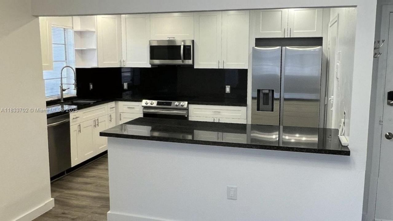 1020 Meridian Ave 201, Miami Beach, Floride 33139, États-Unis