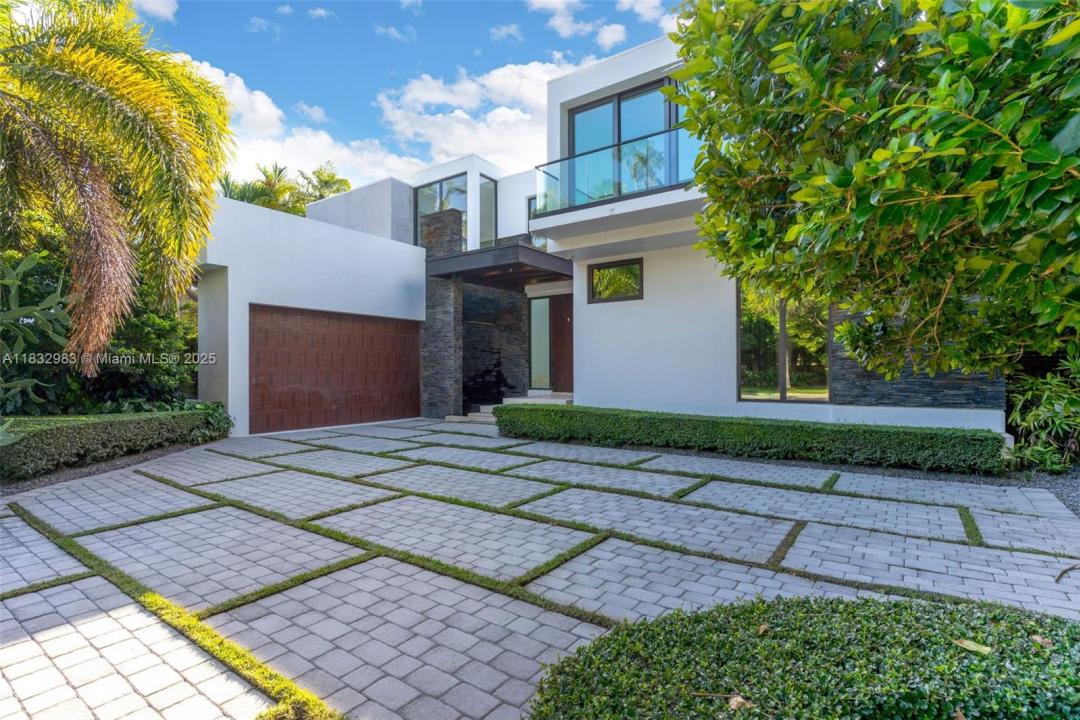 124 Park Dr, Bal Harbour, Florida 33154, Stati Uniti