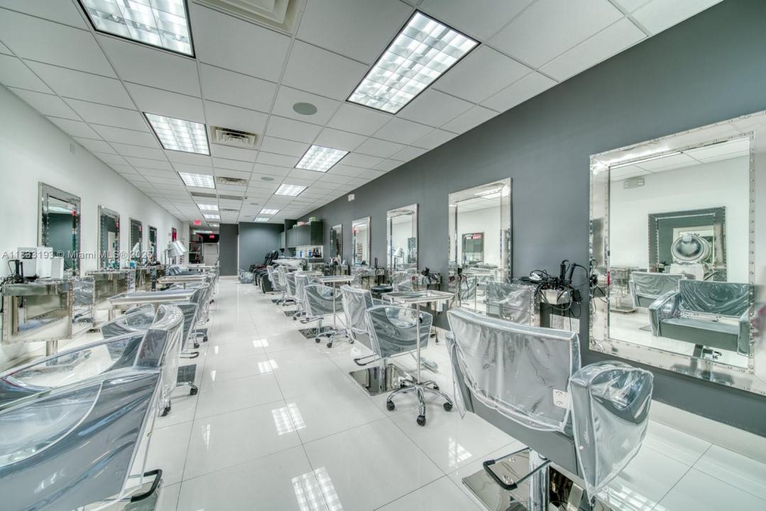 Beauty Salon For Sale In Pinecrest, Pinecrest, Флорида 33156, Соединенные Штаты