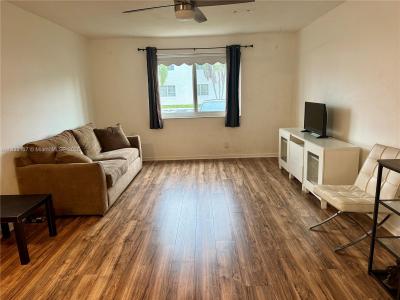 1821 NE 62nd St 405, Fort Lauderdale, Florida 33308, USA