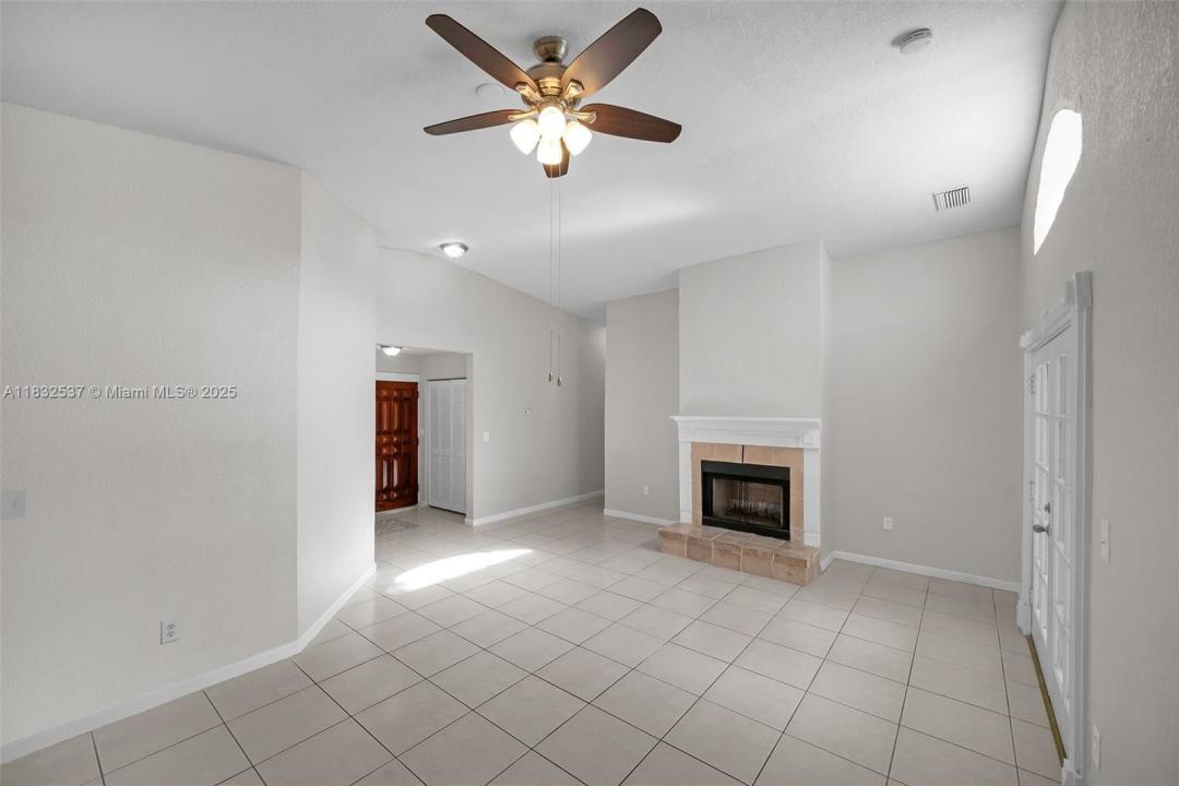 20155 SW 79th Ct, Cutler Bay, Florida 33189, Amerika Birleşik Devletleri