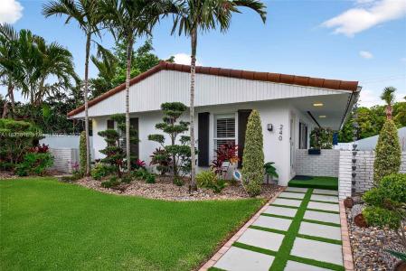 240 NE 97th St, Miami Shores, Florida 33138, USA